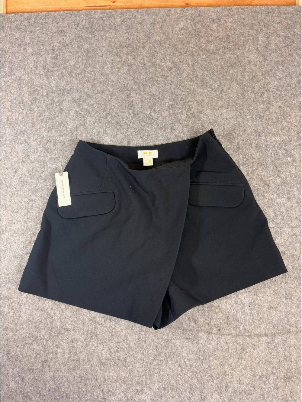 Maeve Black Tailored Shorts size 6 nwt